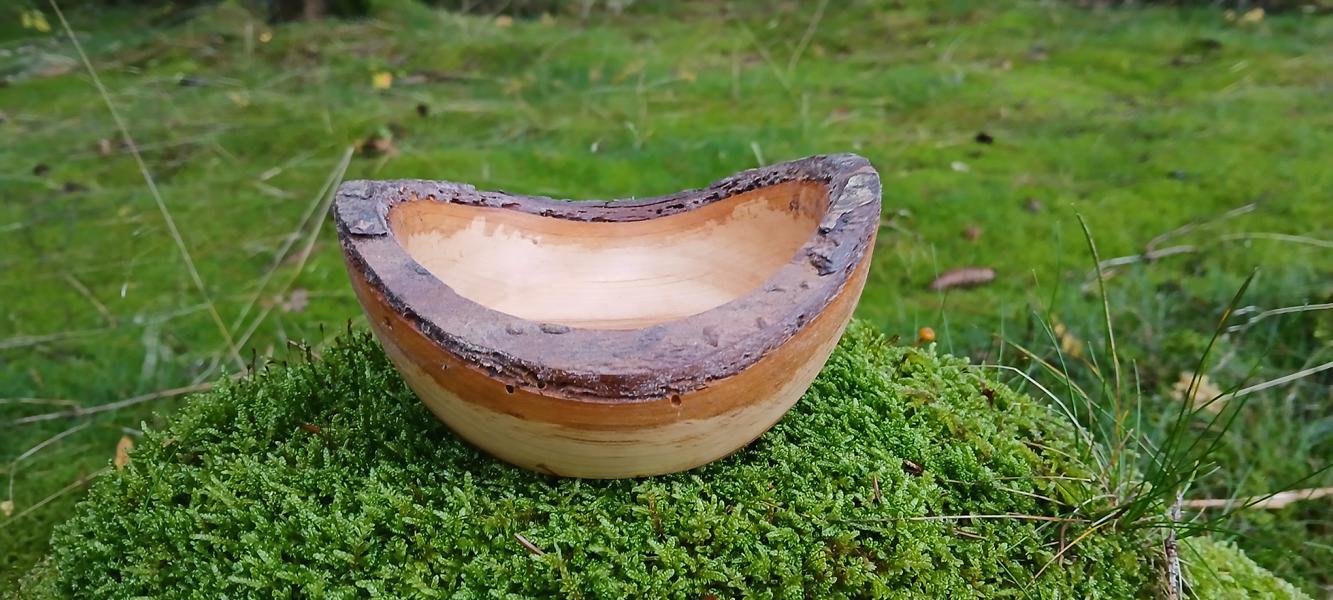 Rindenholz Apfelholzschüssel, Pflaumenholzschüssel/Holzschale Obstschale /Holzschale, Nussschale, aufbewahren,Holzschüssel,Handarbeit,Erzgebirge,Handgedrechselt,Naturrandschale