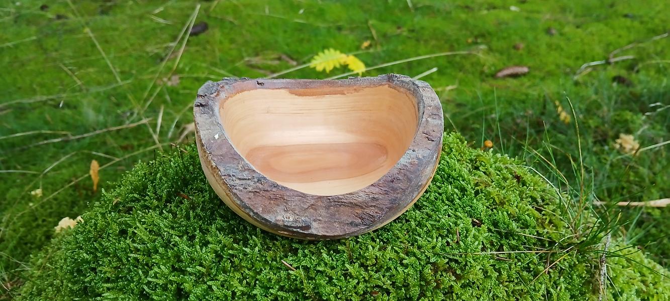 Rindenholz Apfelholzschüssel, Pflaumenholzschüssel/Holzschale Obstschale /Holzschale, Nussschale, aufbewahren,Holzschüssel,Handarbeit,Erzgebirge,Handgedrechselt,Naturrandschale