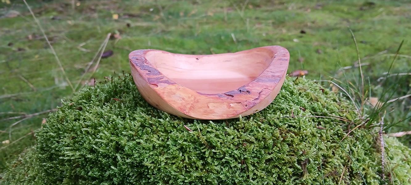 Rindenholz Apfelholzschüssel, Pflaumenholzschüssel/Holzschale Obstschale /Holzschale, Nussschale, aufbewahren,Holzschüssel,Handarbeit,Erzgebirge,Handgedrechselt,Naturrandschale